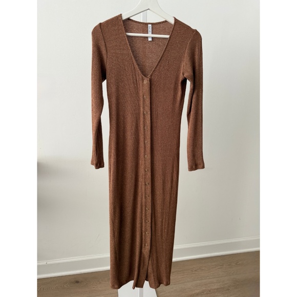 Rachel Pally Caramel/Gold Metallic Rib Snap Front Dress - Picture 3 of 7